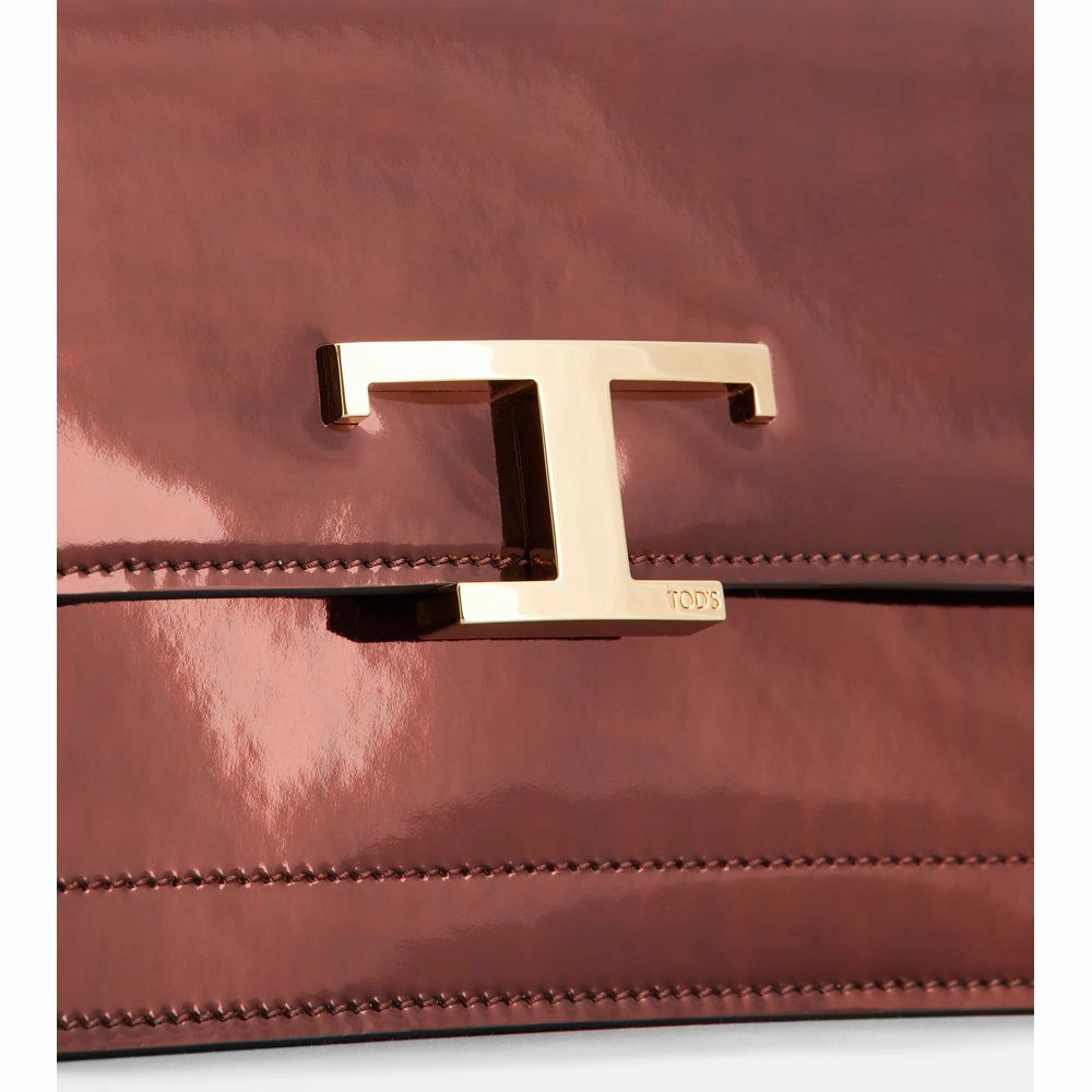 T Timeless Shoulder Bag in Leather Mini