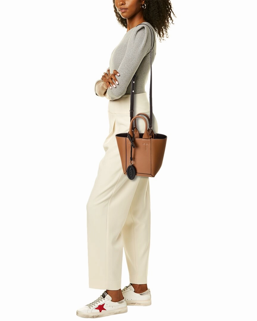 TODs Logo Tag Leather Tote