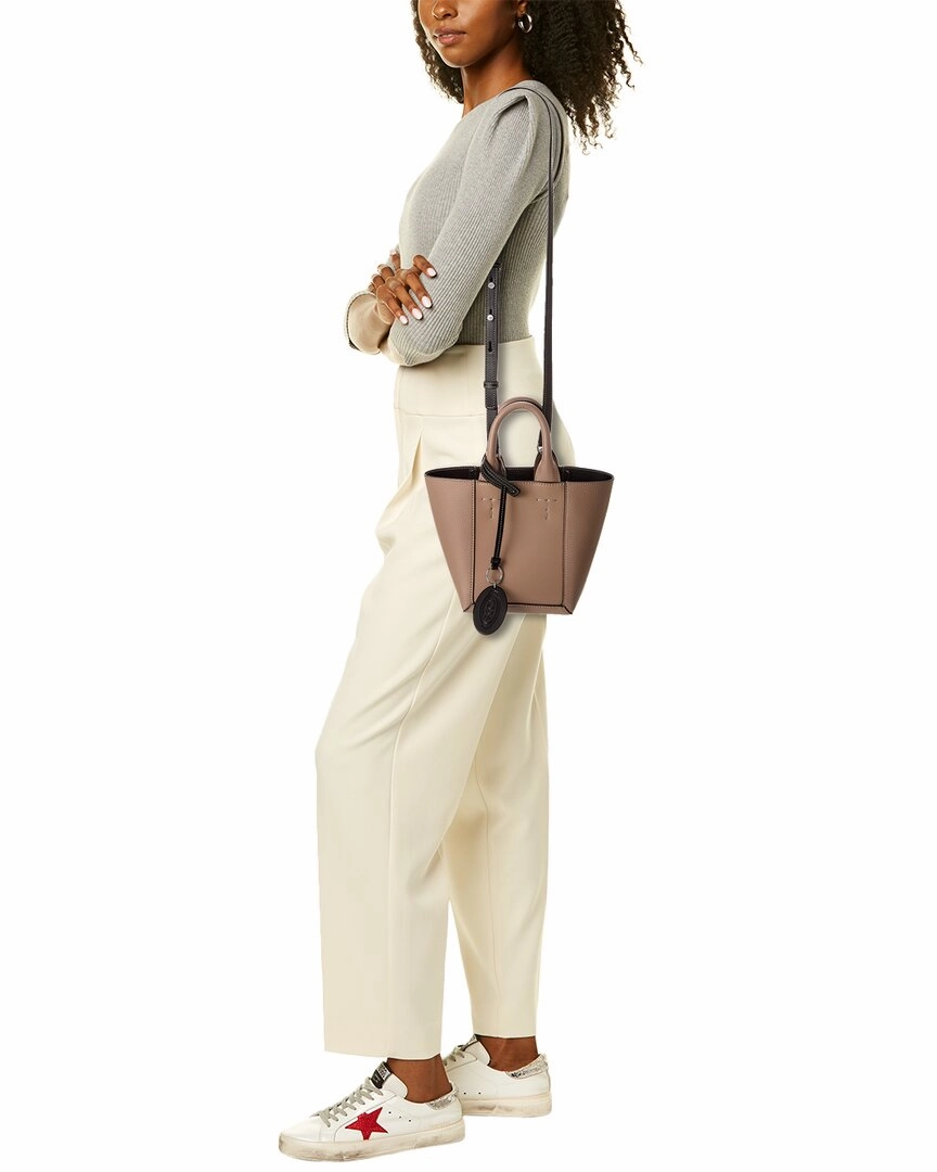 TODs Logo Tag Leather Tote