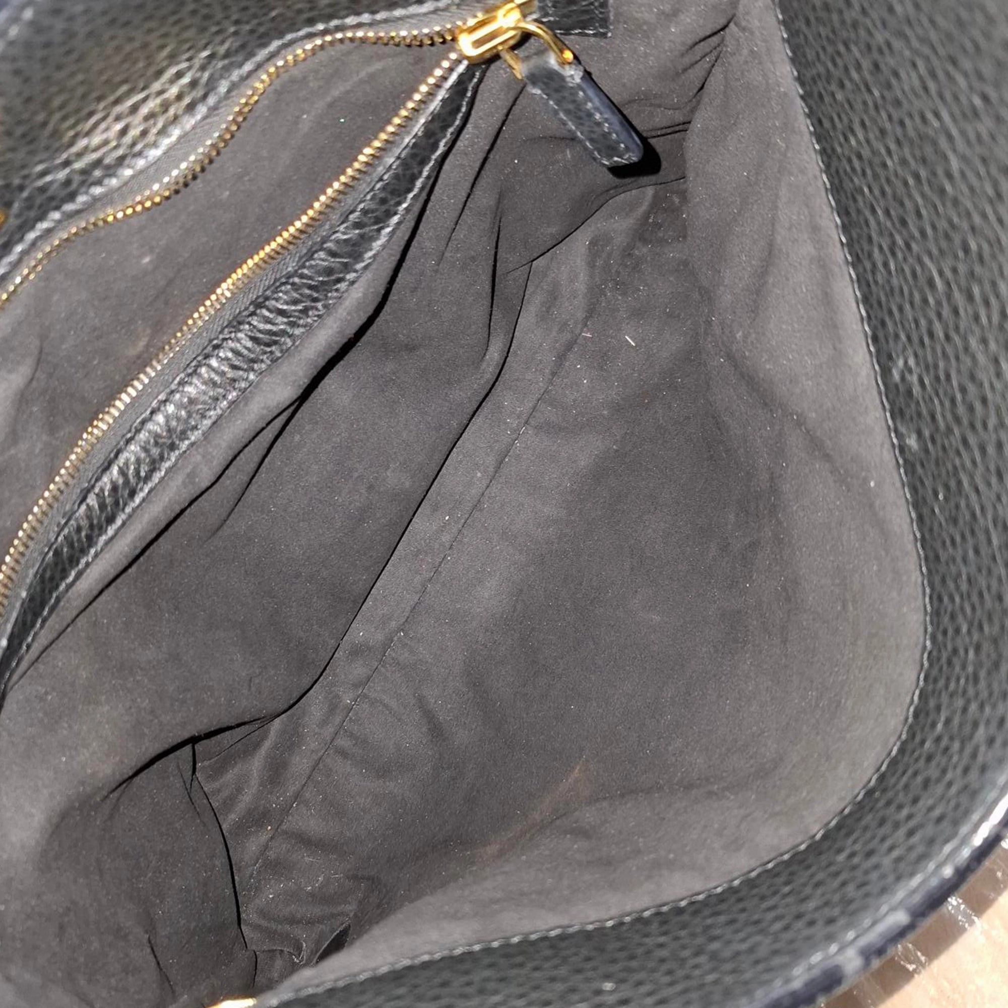 Tom Ford Top Handle Shoulder Bag in Black Leather