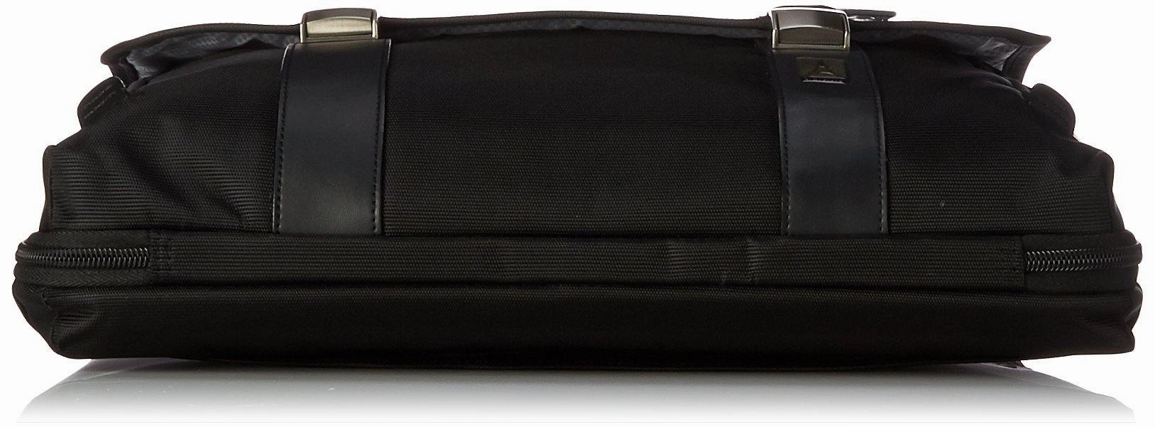 TravelPro Executive Choice Crew Checkpoint Friendly 15.6" Messenger Brief