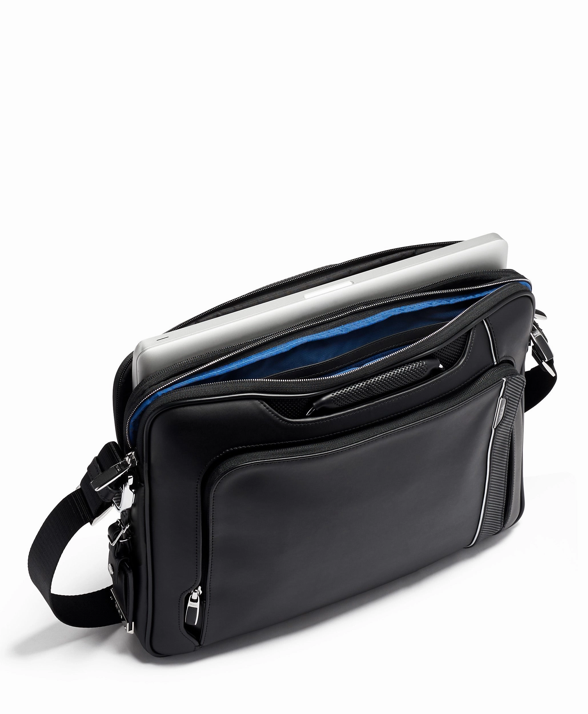 TUMI Arrive' Hannover Slim Brief