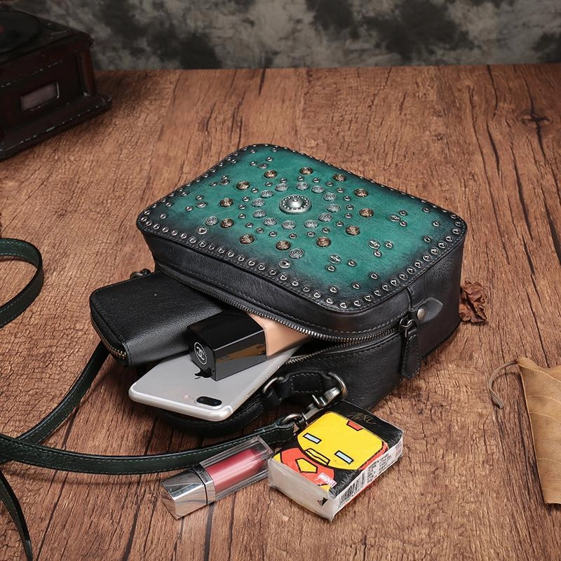 Vintage Womens Brown Leather Handbag Purse Cube Rivet Shoulder Handbag Crossbody Bags