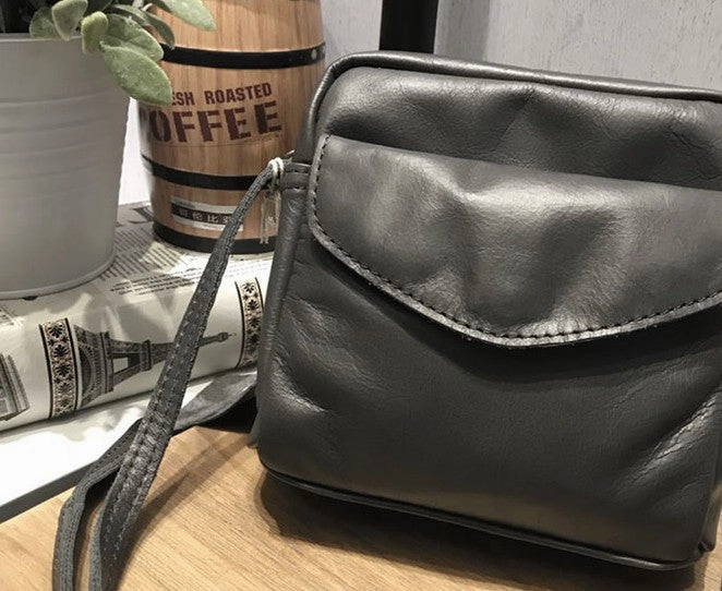 Vintage WOMENs LEATHER Small Shoulder Bag Crossbody Purse FOR WOMEN