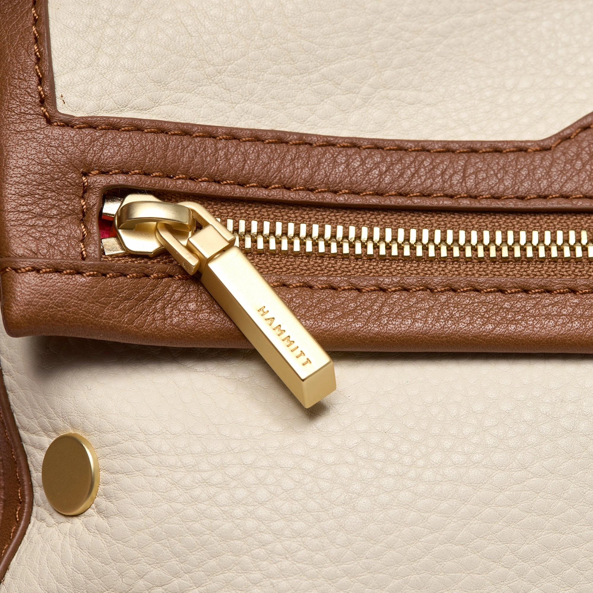 VIP | Courtyard Cream/Brushed Gold | Med