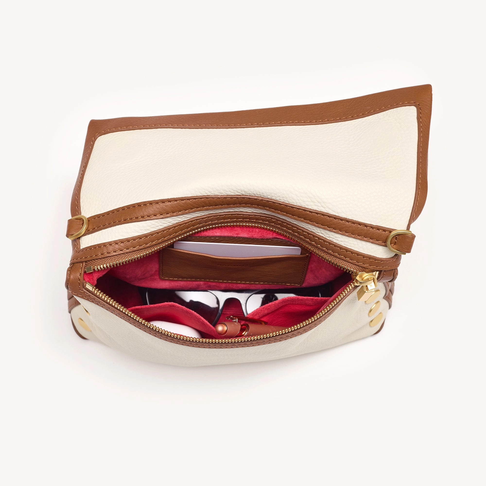 VIP | Courtyard Cream/Brushed Gold | Med