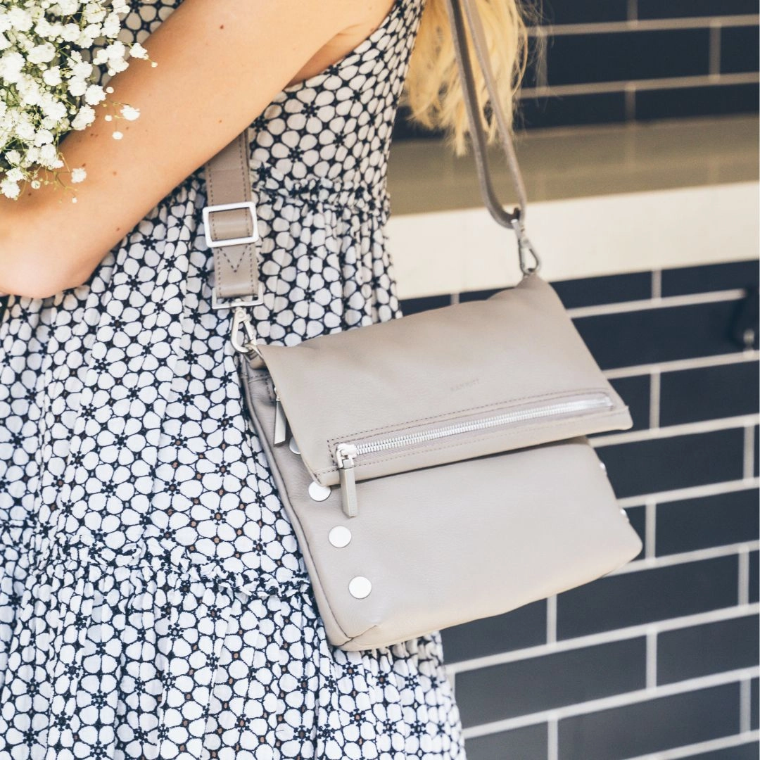 VIP | Pewter Pebble/Brushed Silver | Med