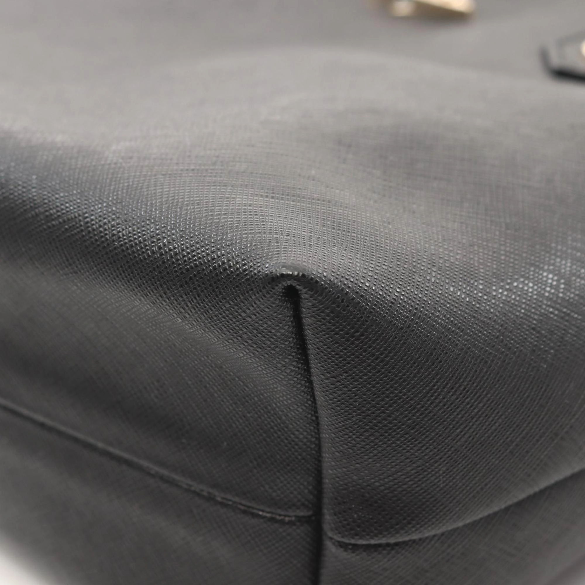 Vivienne Westwood Leather Tote Bag (Pre-Owned)
