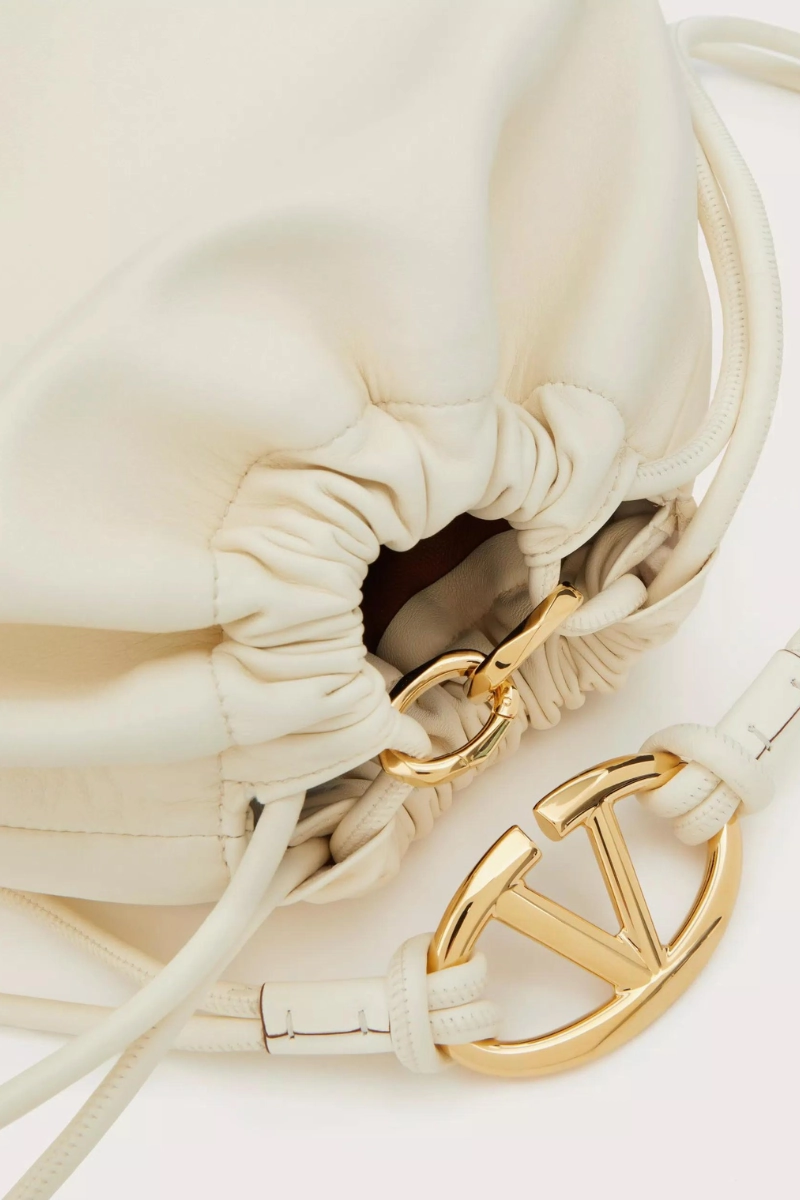 VLogo Pouf Leather Pouch