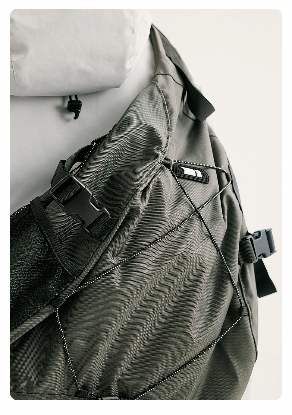 White Large Travel Sling Bag For Men Nylon Large Crossbody Sling Bag One Strap Backpack