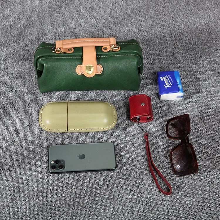 Womens Coffee Leather Mini Doctor Handbag Purses Classic Coffee Doctor Crossbody Purses for Women