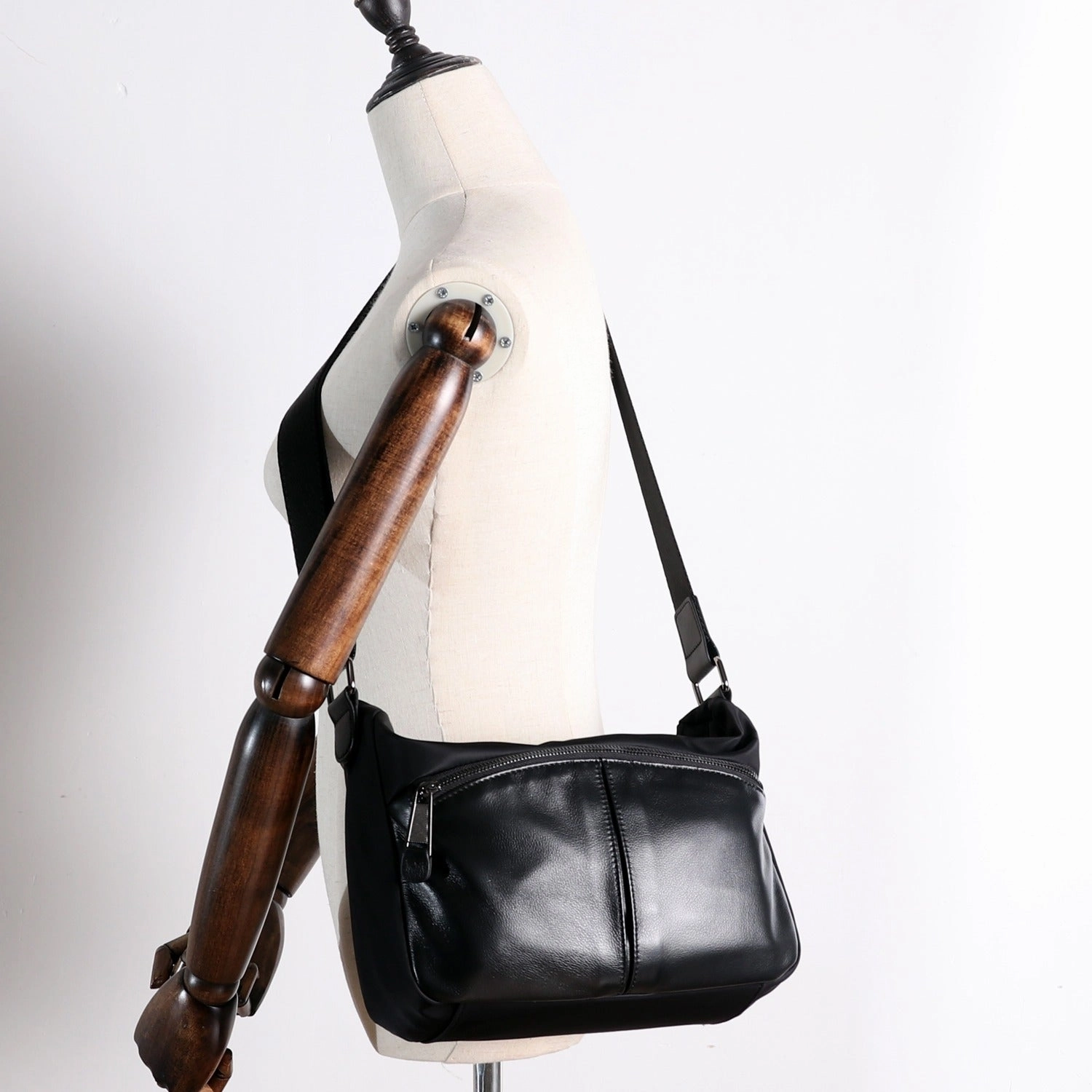 Womens Nylon Leather Small Shoulder Purse Womens Black Nylon Crossbody Purse Nylon Work Shoulder Purse for Ladies