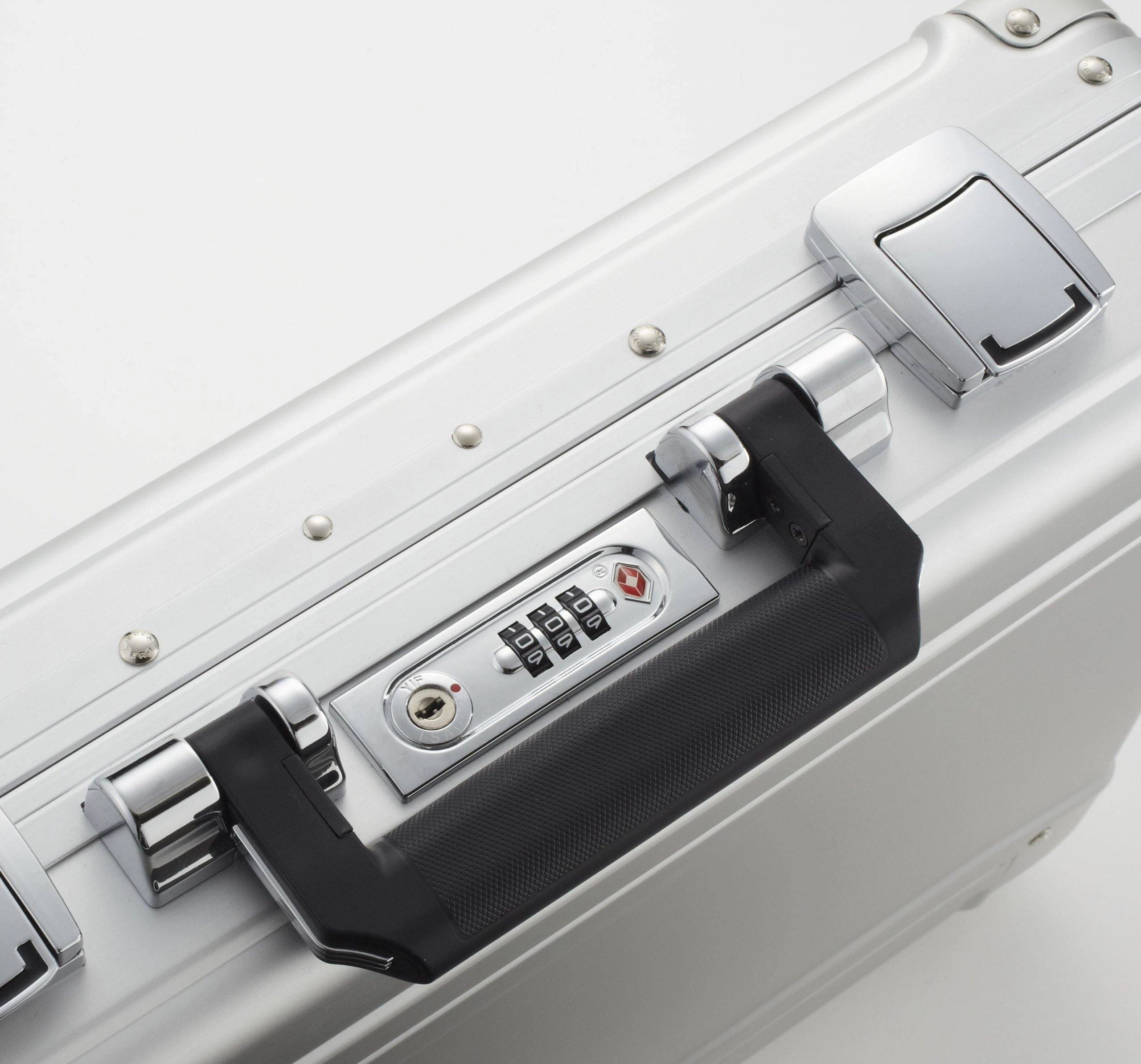 ZERO Halliburton Double Rib Large Geo Aluminum Attache
