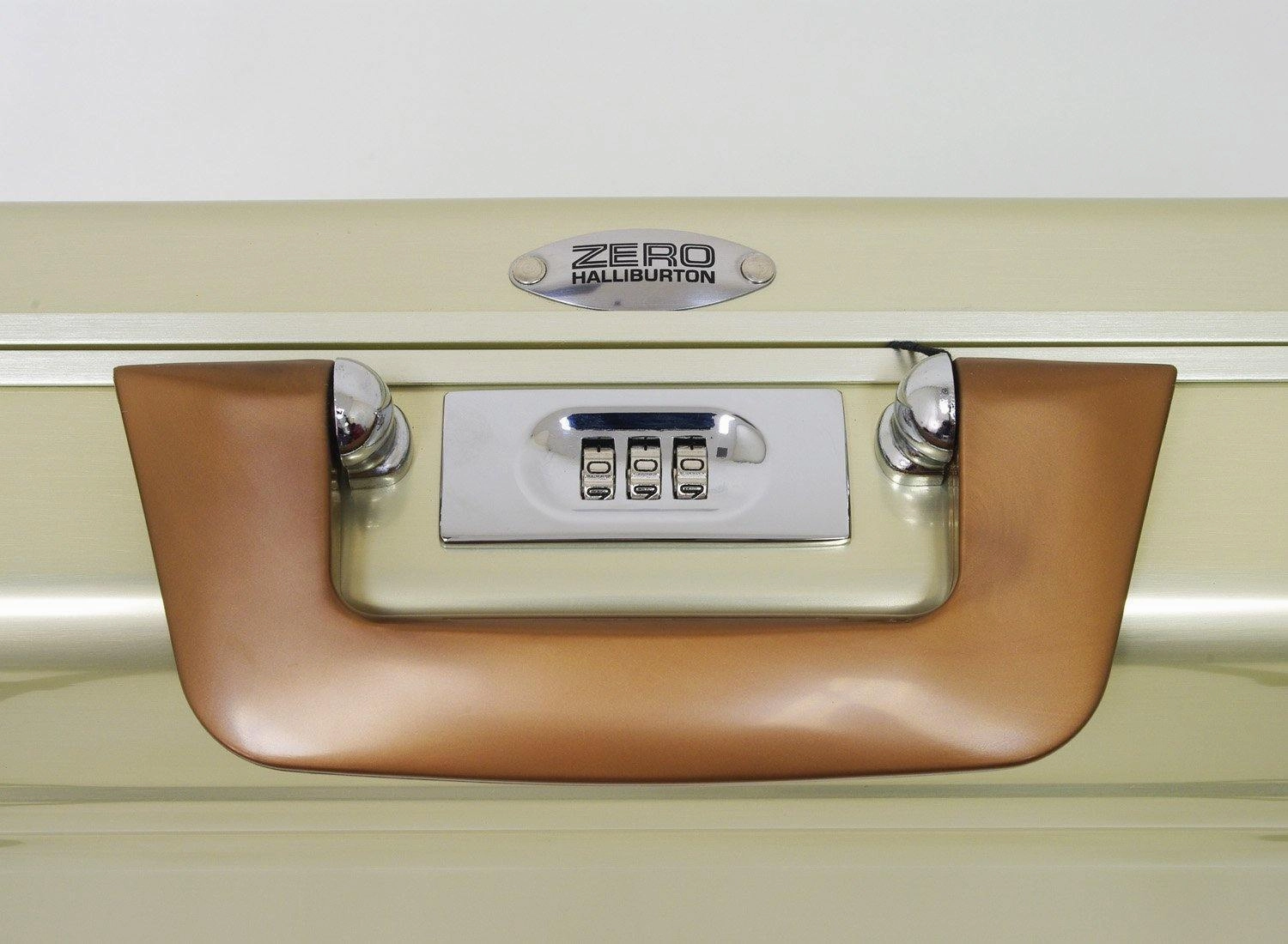 ZERO Halliburton Elite Series 3" Attache Case