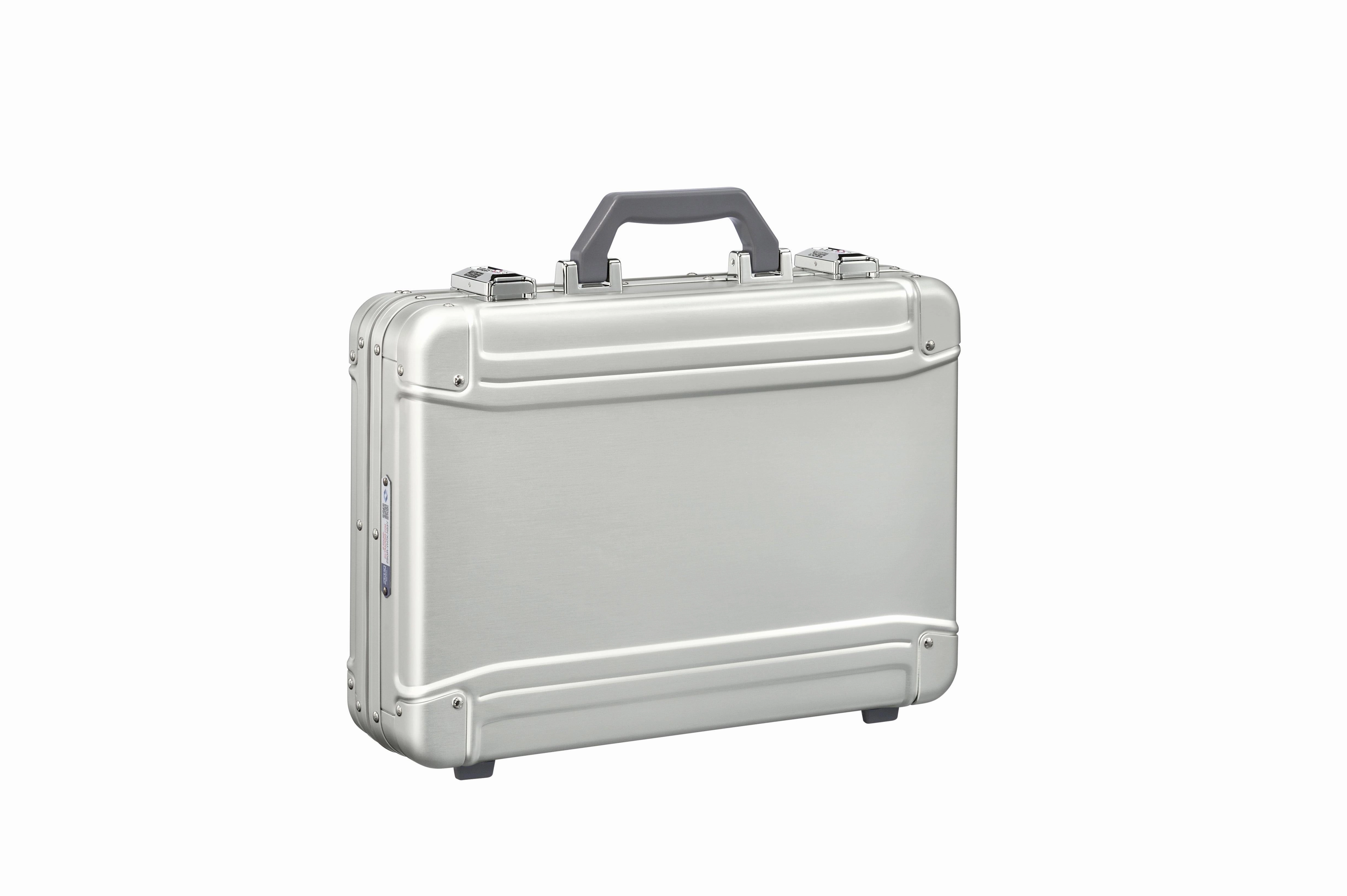 ZERO Halliburton GEO Aluminum 3.0 Attache Computer Case
