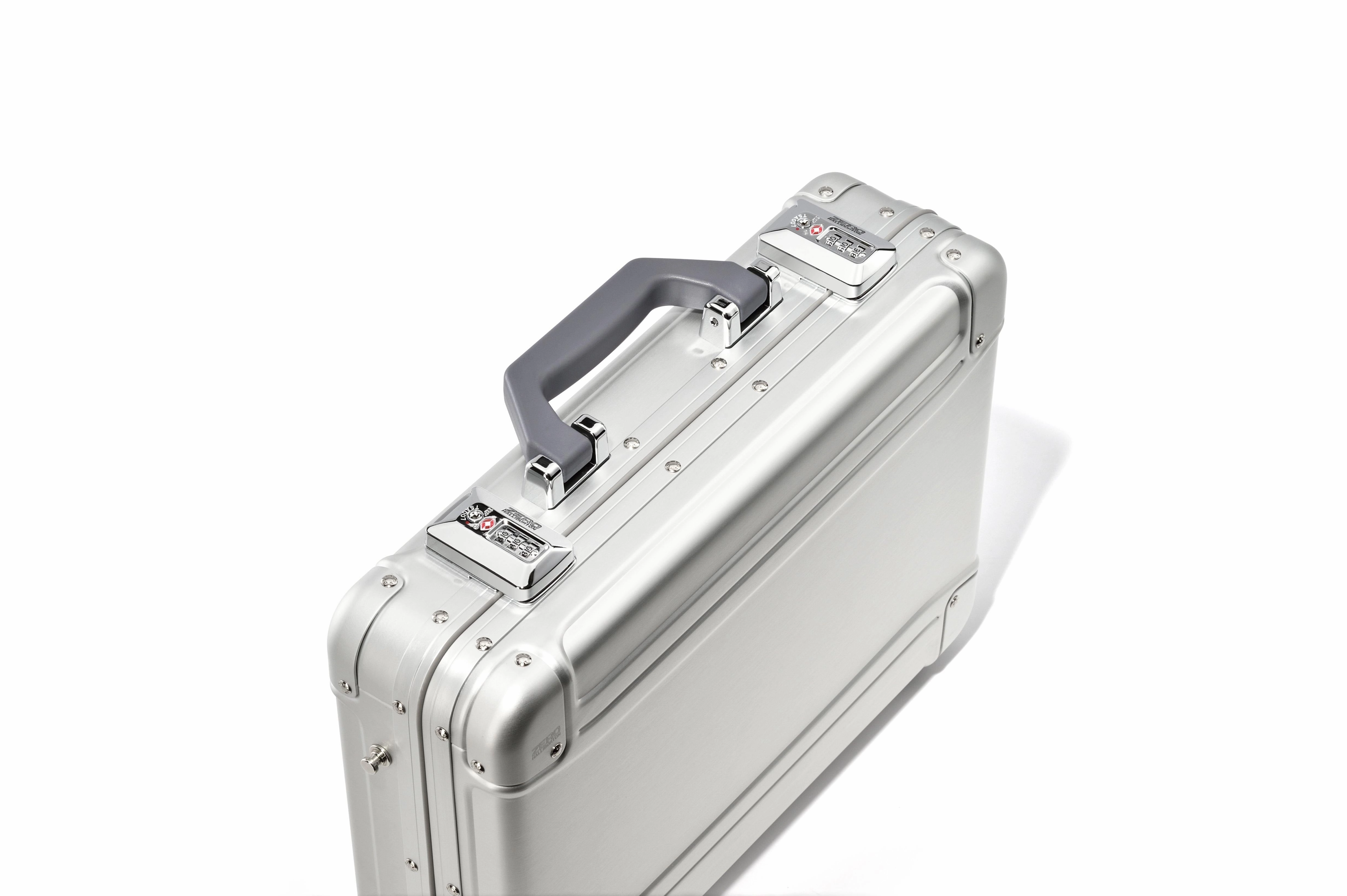 ZERO Halliburton GEO Aluminum 3.0 Attache Computer Case