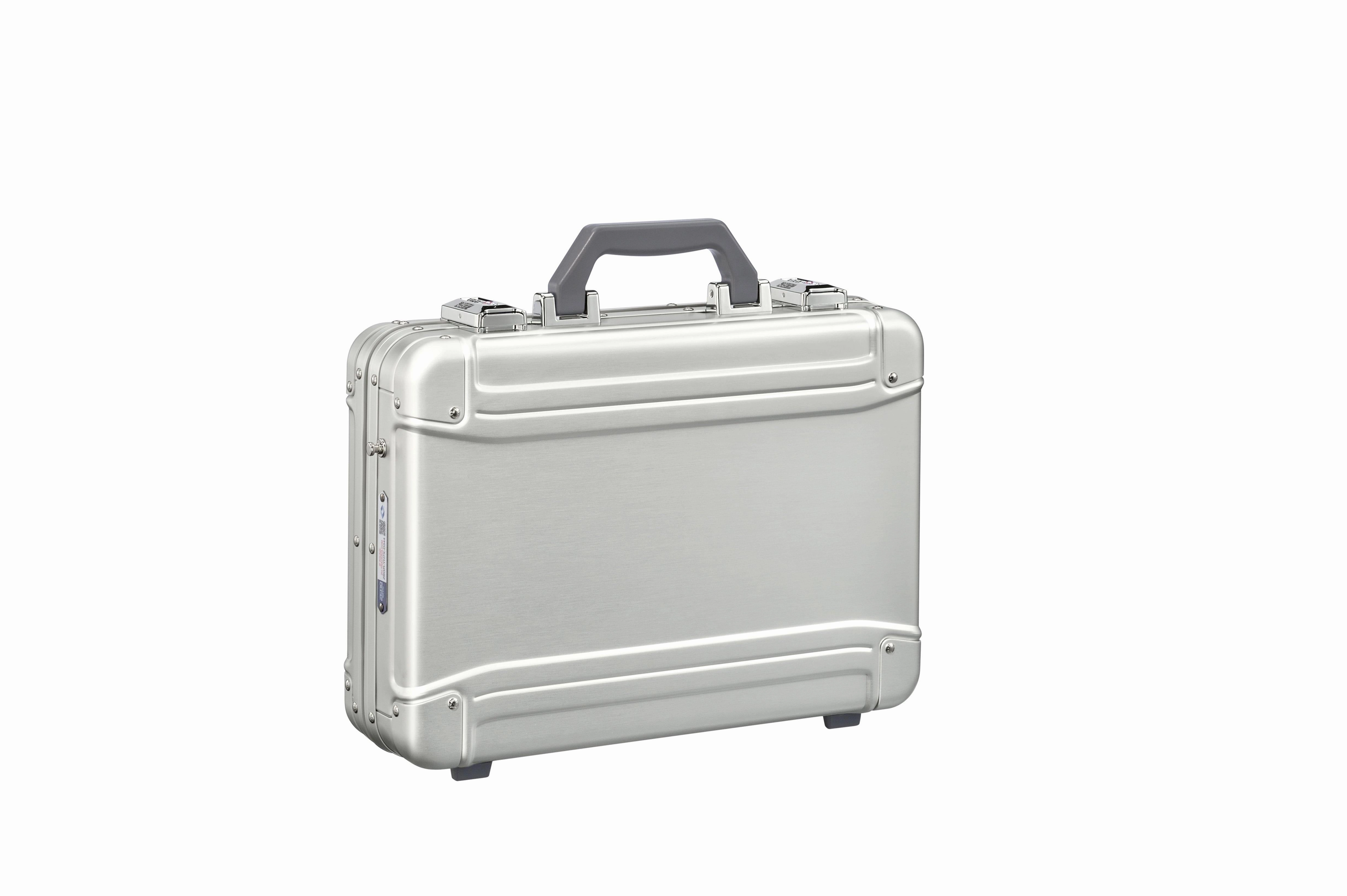 ZERO Halliburton GEO Aluminum 3.0 Attache Computer Case